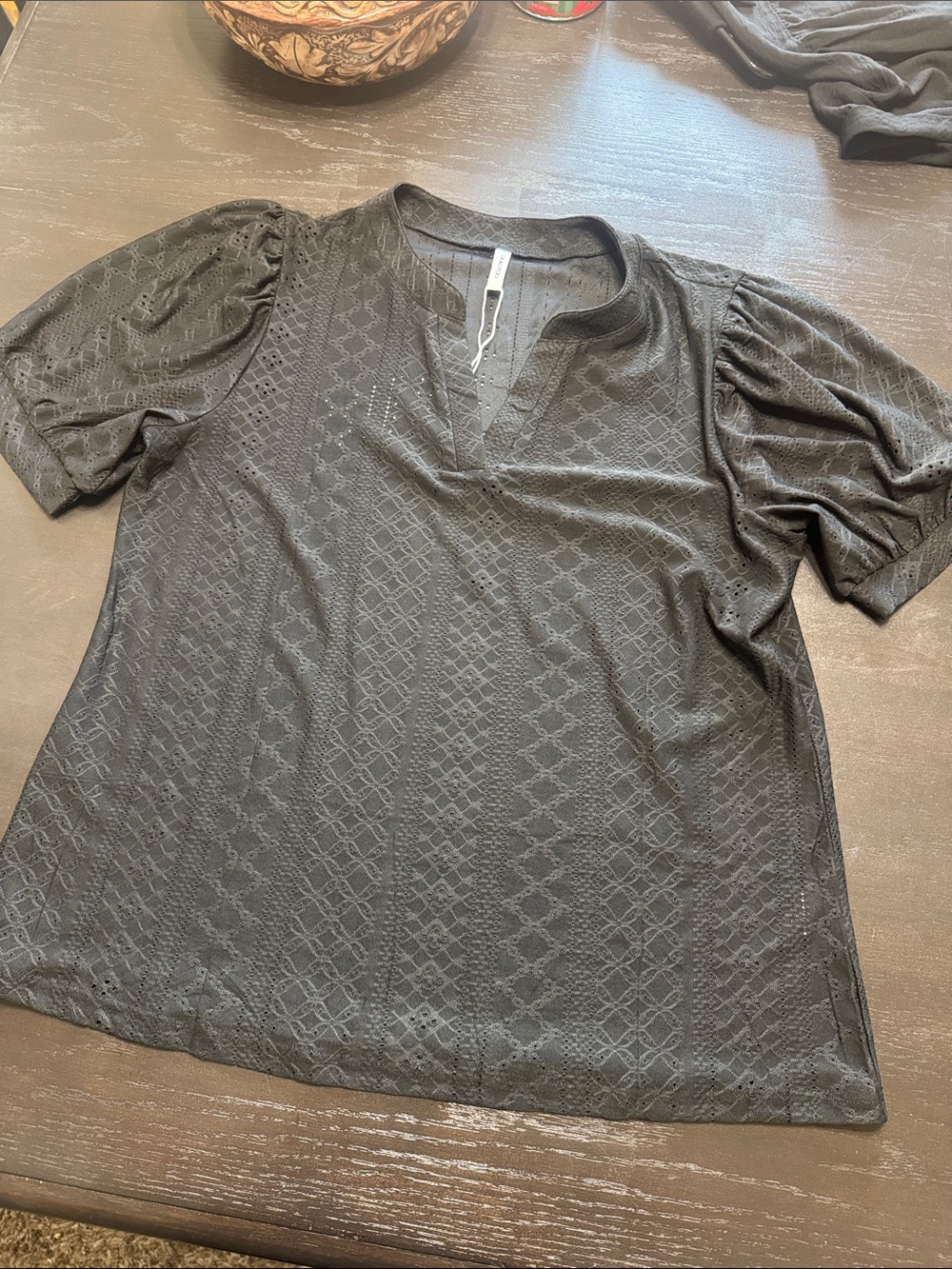 Women's Black Puff-Sleeve V-Notch Tee
